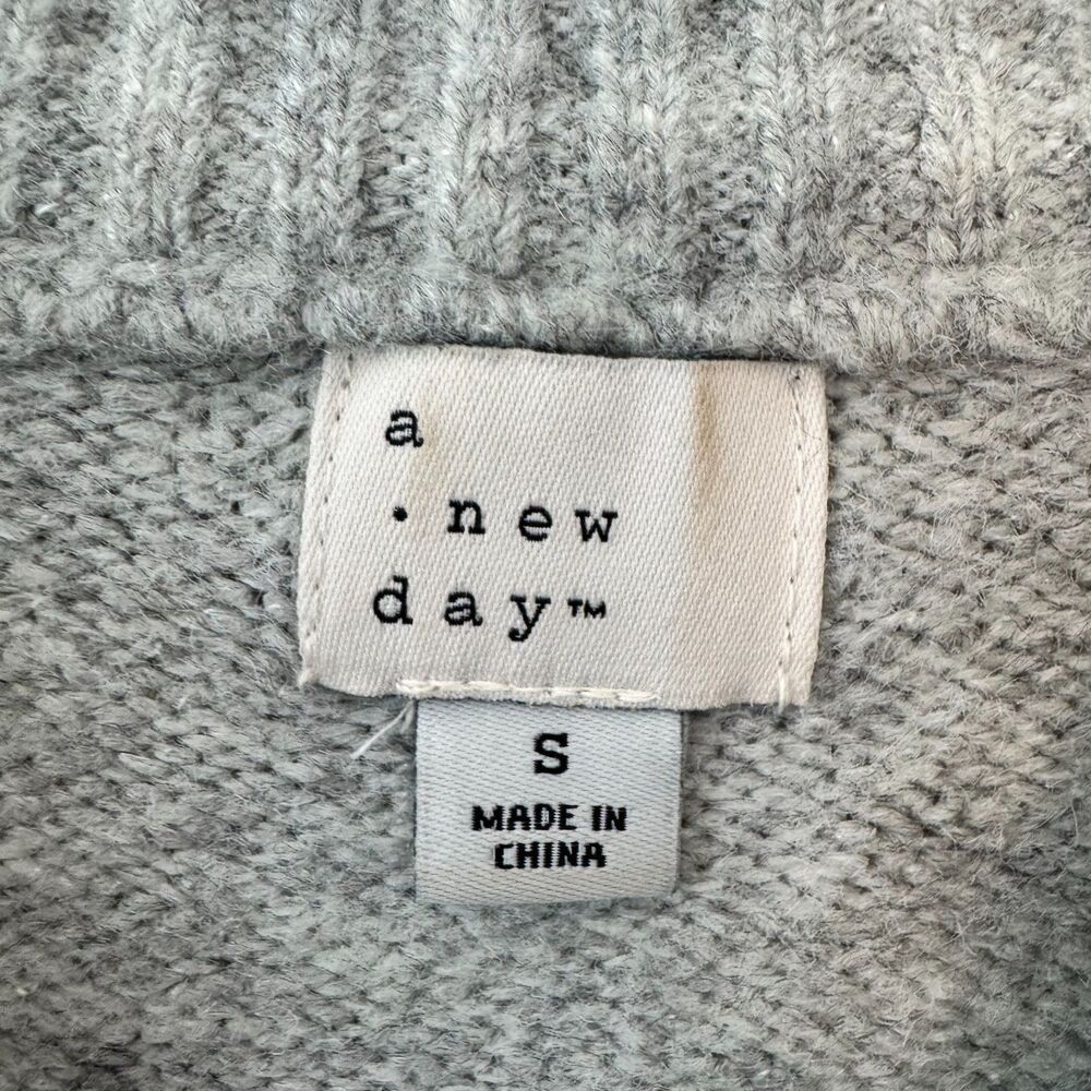 A New Day Grey Rhinestone Embellished Crew Neck Sweater Size Small - Picture 6 of 6